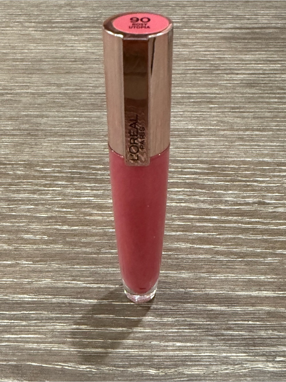 NWT L’Oréal Lip Color Lipgloss - 90 Rosy Utopia